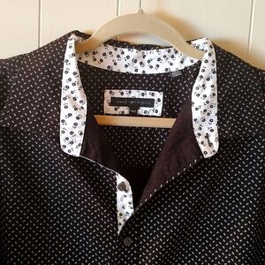 MEN'S BLACK and White SHORT SLEEVE BUTTON UP SHIRT RETRO SIZE XL.
